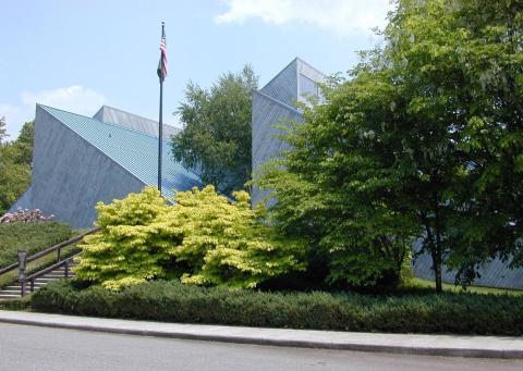 srs-hq-exterior_USFS photo